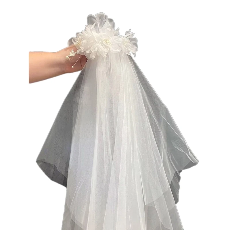 

Gorgeous Bride Layered Veil Girls Tulle with Beadwork Flower Performances Tiaras