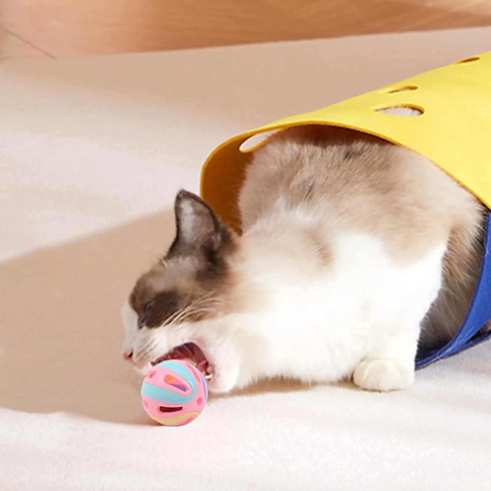 Jingle Bell Katzenspielzeug Katzen-Hüpfball Hohle Katzen-Glöckchenbälle Interaktives Katzenspielzeug Kätzchen-Jagdspielzeug Katzen-Rasselball – Detail 6