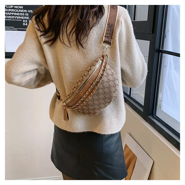 Schicke Umhängetasche mit doppelter Kettendetails, einfache Brusttasche, stilvoller breiter Riemen und schlankem Reißverschluss, geeignet für den täglichen Gebrauch – Detail 13