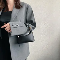Sac à main simple et rétro, sac à bandoulière, petit sac carré en cuir souple 3