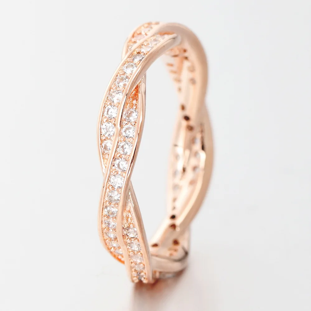 Sparkling Twisted Lines Ring