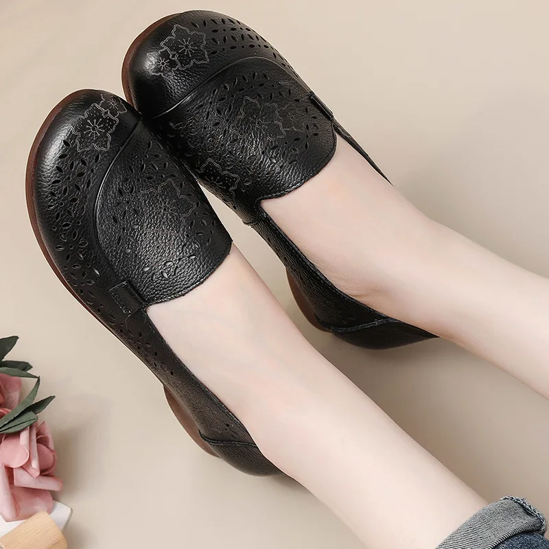 Women Flats Women Shoes Plus Size 35-44 Loafers Hollow Flat Shoes Woman Genuine Leather Female Casual Moccasins