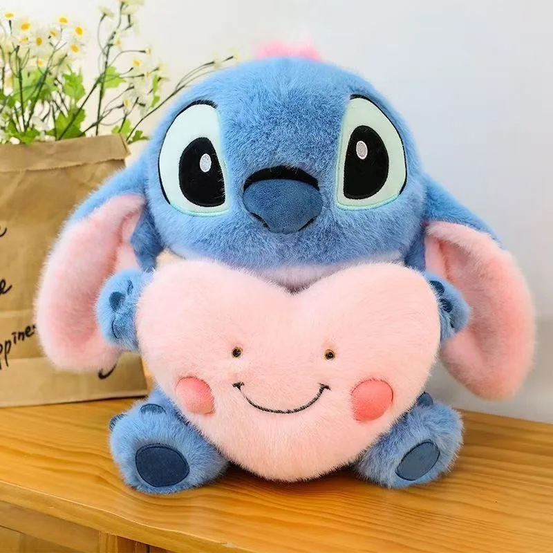 Peluche Stitch Mignon avec Coeur Rose Souriant - peluche.shop