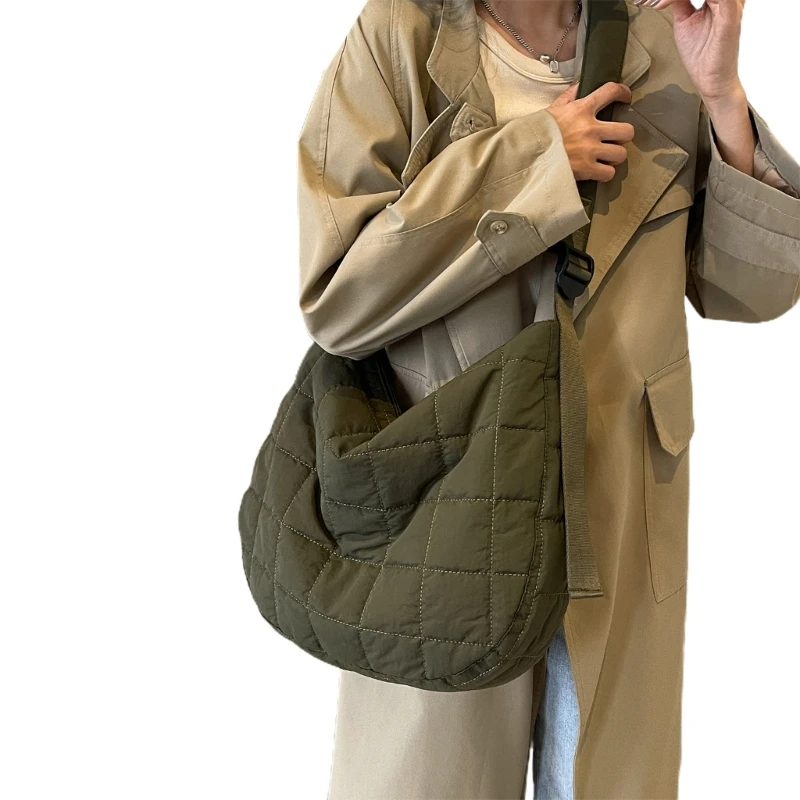 Womens Cloud Bag Quilting Shoulder Bag Large Capacity Crossbody Bag for Winter E74B