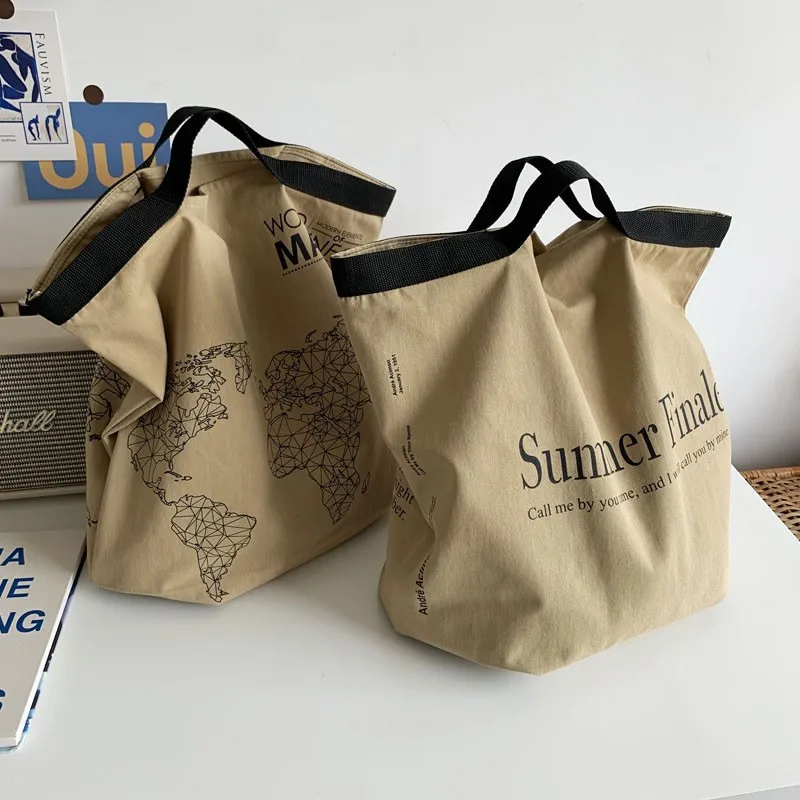 Modern Luxury Shopping Bag  Luxury paper bag, Luxury paper, Print