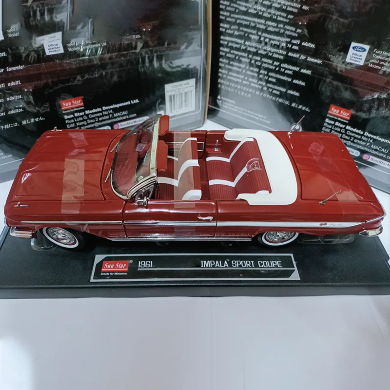 SUNSTAR 1961 CHEVROLET IMPALA SPORT COUPE (Neu (gemäss Beschreibung