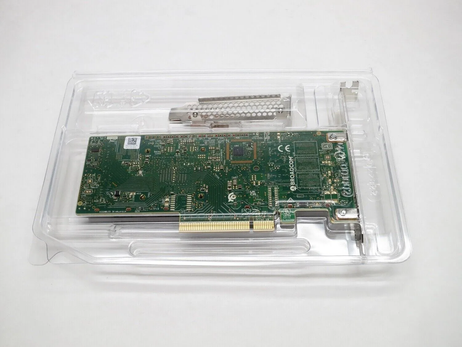 Controller Broadcom HBA 9500-16i SAS/SATA/PCIe – Scheda Di Archiviazione Trimodale