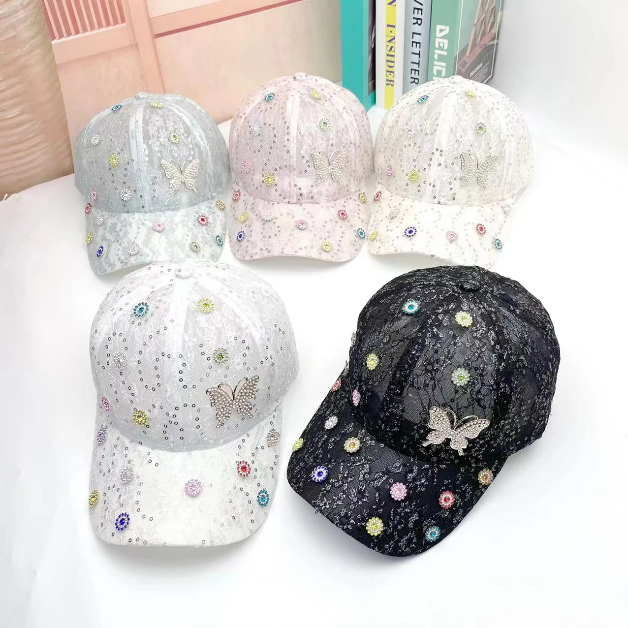 

2023 New Fashion Butterfly Baseball Caps Rhinestone Hat Spring K Kop Cap Hip Hop Cap Casual Hats For Women Snap Back bone