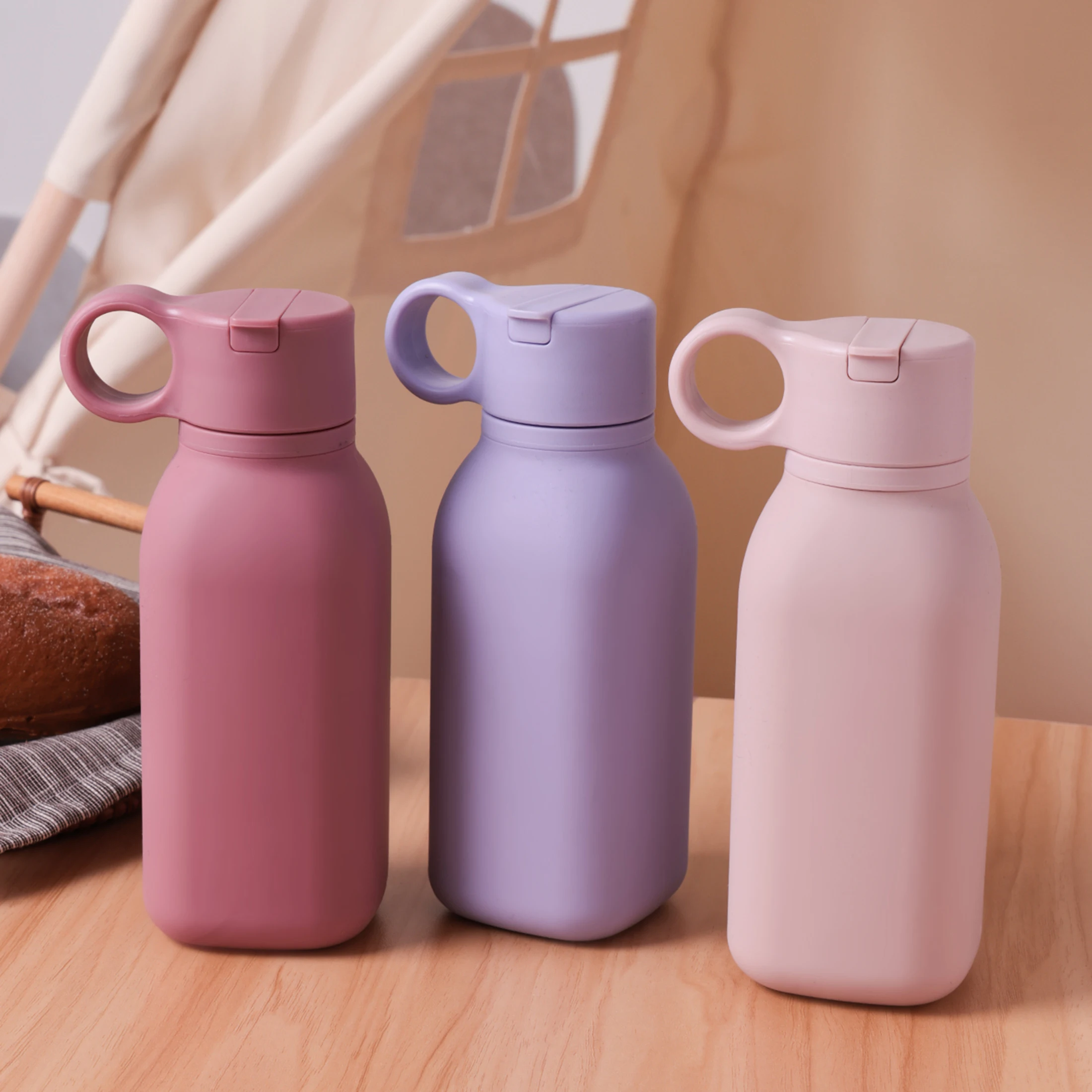 Color Kids 1PCS Silicone Baby Training Cup Flip Top Leakproof Sippy Cup For Infant Feeding Outdoor Sports Travel Baby Stuff