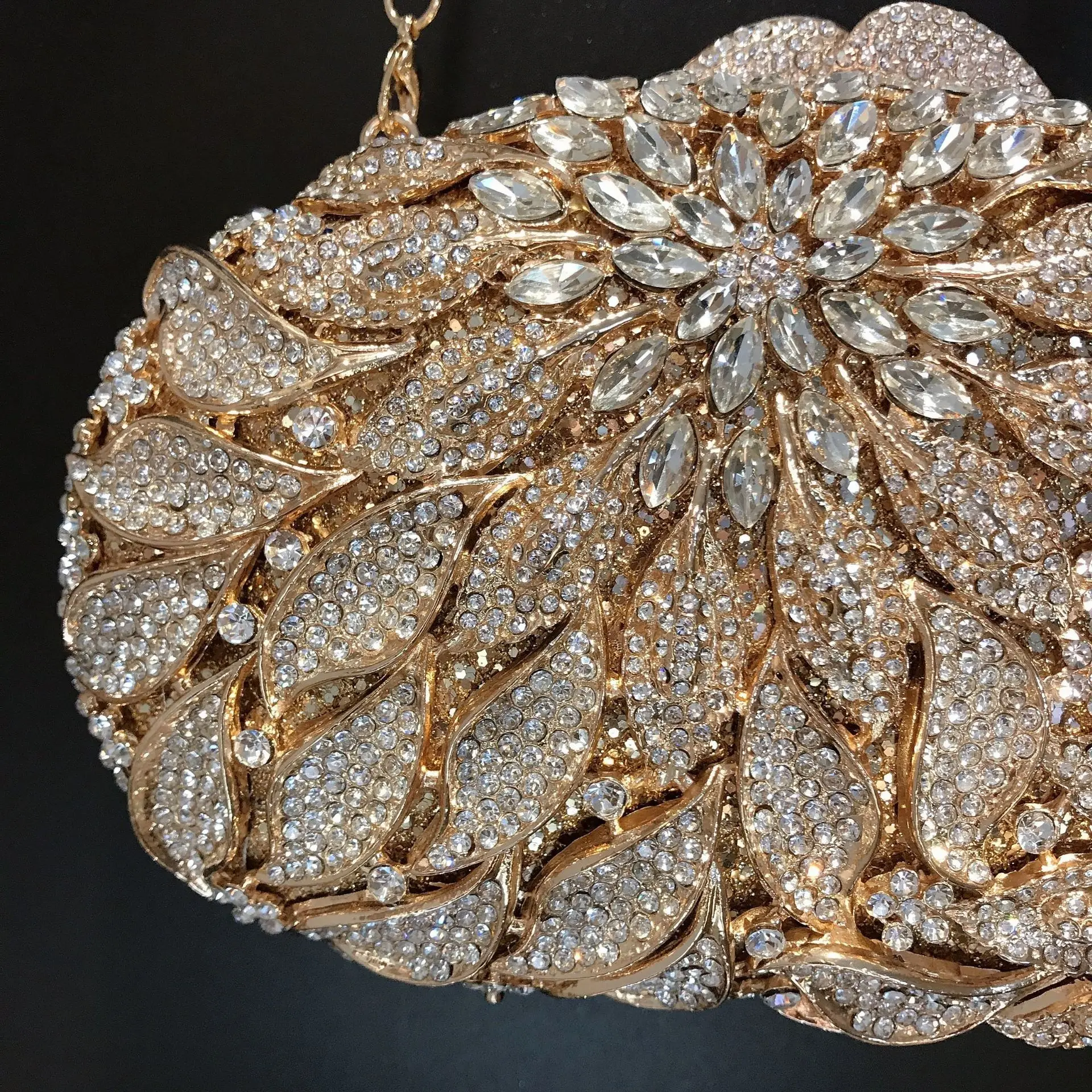 Gold Metal Leaf-Shaped Crystals Evening Clutch Bag Luxury