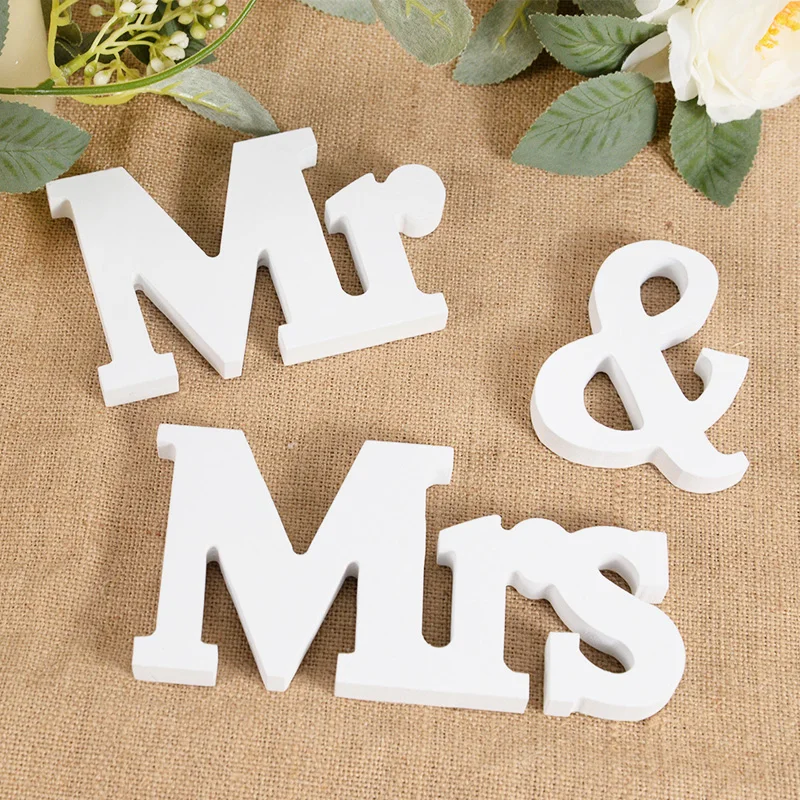 

Wooden Wedding Decoration Mr & Mrs White Wood Letters Sign for DIY Party Dinning Table Centerpieces Decorative Wedding Ornaments