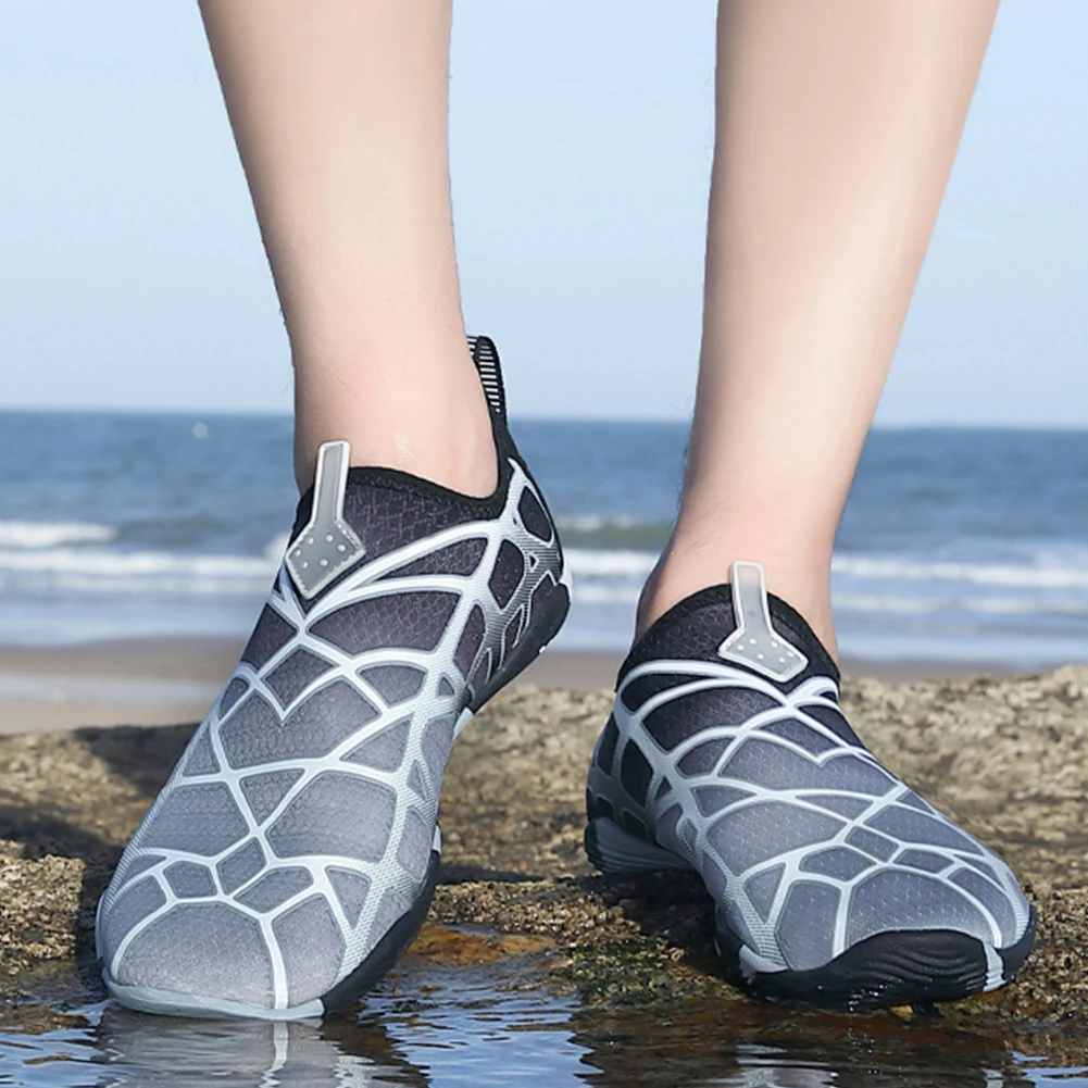 Chaussures d'eau avec semelle antidérapante Chaussettes de plage