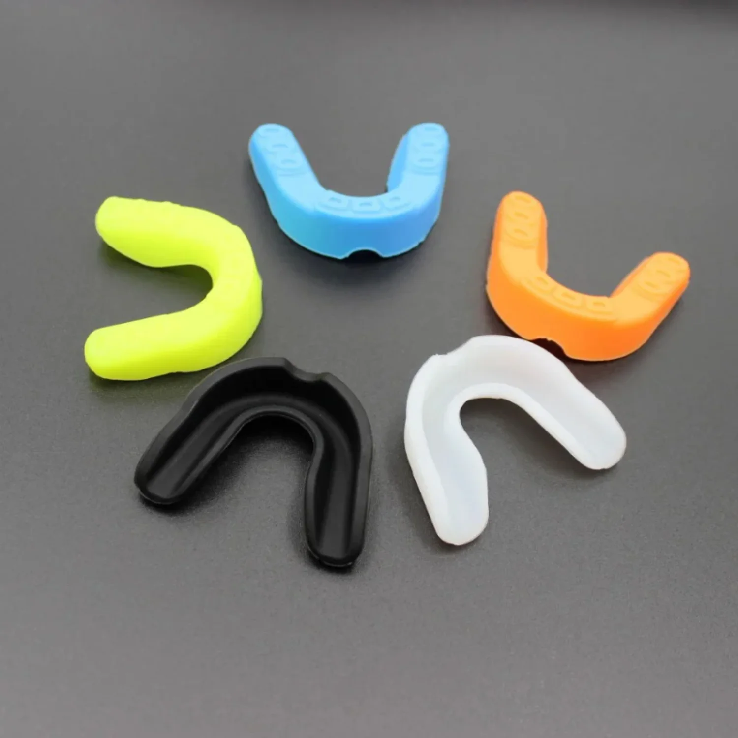 Whitening tray Night time gum shield Bruxism plaque Boxing ukraine Football mouthguard Mouthguard