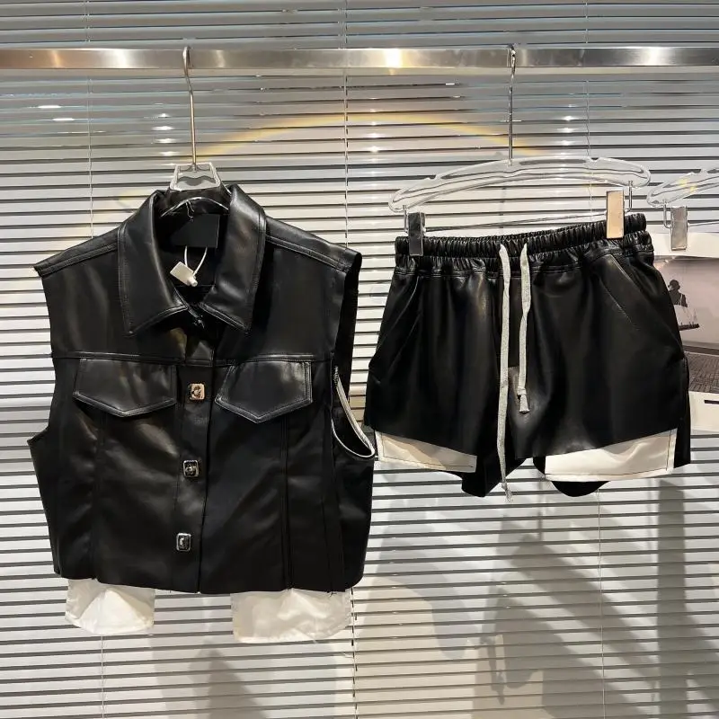 

Fall 2022 new metal buckle leakage leather vest pocket + lederhosen suit shorts two piece set korean fashion