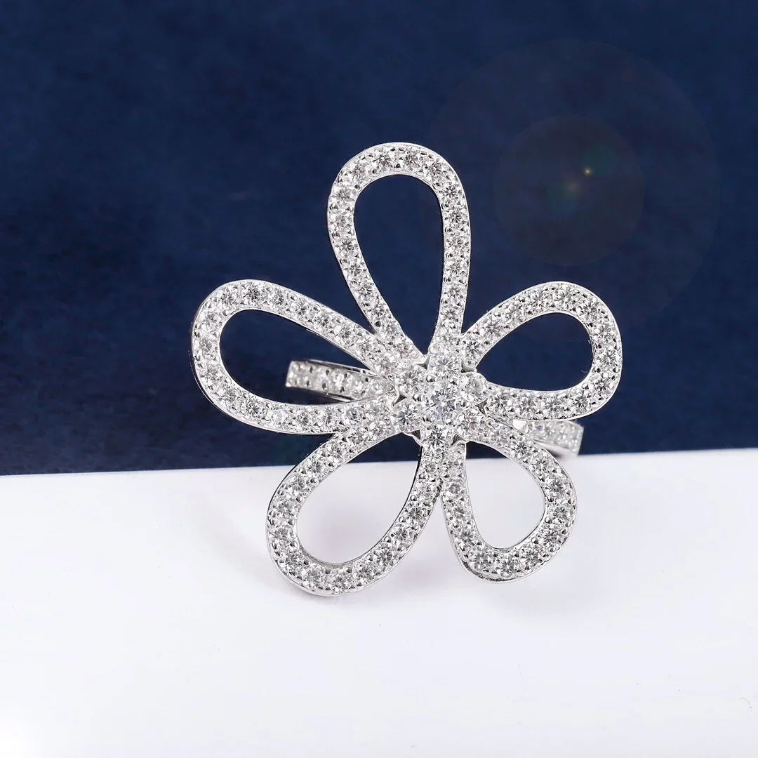 

Sale Classic Europe New 2022 Top Quality Hot Sale Famous Brand Party Jewelry For Women Zircon Ring Europe Luxury Flower Rings
