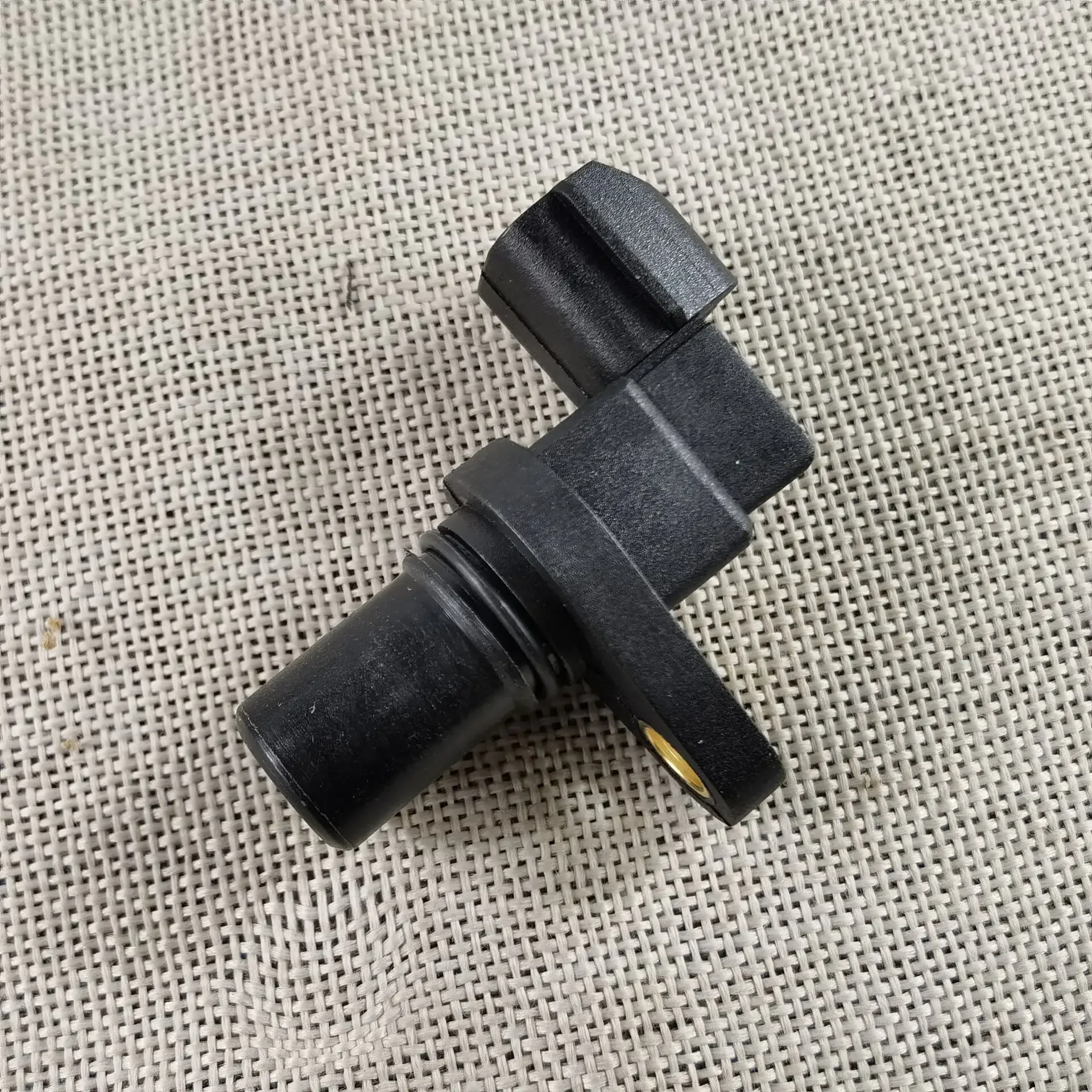 New Transmission Input Vehicle Speed Sensor 917607, 42620-39051, 4262039051 Auto Transmission