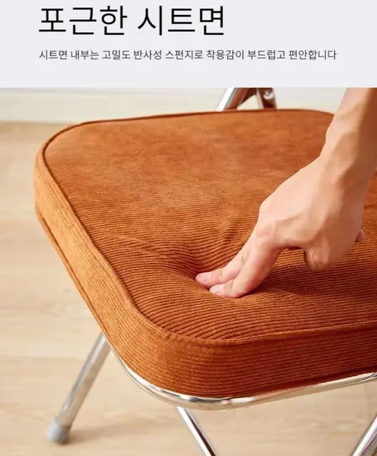 빈티지 매력과 현대적 스타일의 조화를 위한 INS 스타일 침실 메이크업 의자