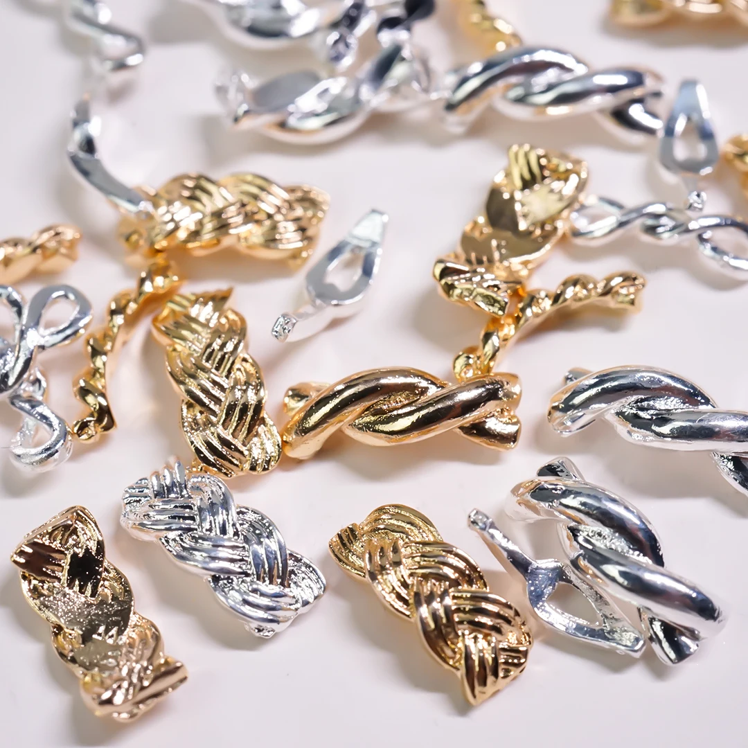 Dijes de Metal para decoración de uñas, accesorios de manicura de lujo, decoraciones 3D, puntas de bricolaje, oro, plata, prensa Retro, 10 piezas