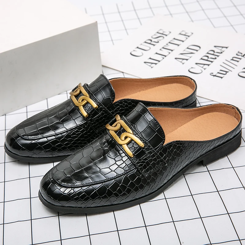 739 Black