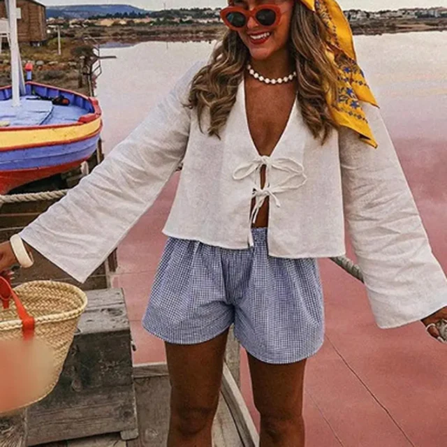 ALOBEE: A Elegância Casual para a Temporada Primavera/Verão 2024 6 Blusa Loose Lace Up Bow da ALOBEE