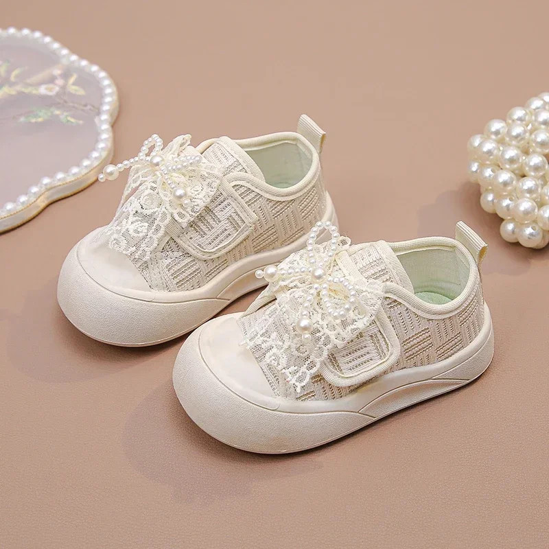 Girls Princess Shoes Sweet Lace Bows Kids Canvas Shoes Soft Bottom Non-slip 2025 New Fashion Children Flat Shoes Beading Cute