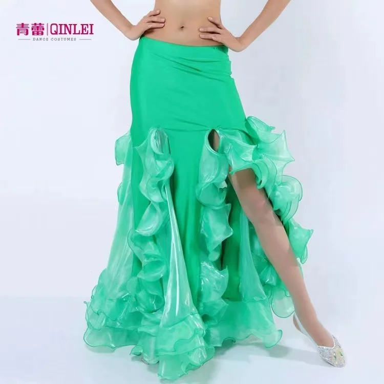 Yalangoch balerina gimnastikachilari