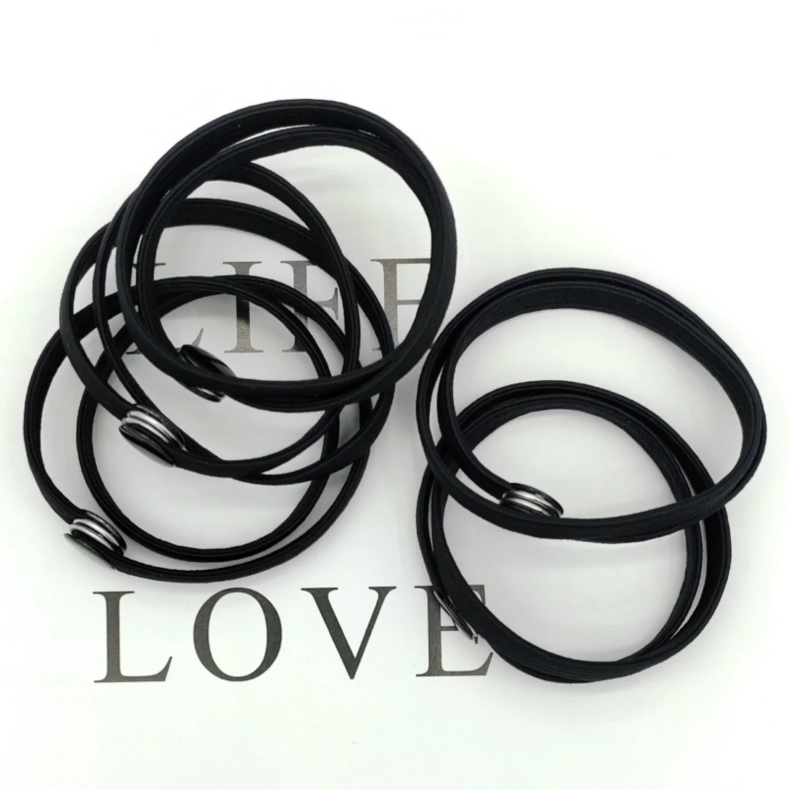 2PC New Adjustable Press -Buckle Hair Ties, Black Elastic Bands for African Puff Ponytails, Versatile Hair Accessories for Women