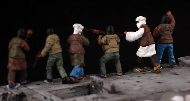 6pcs 1/72 Scale Afghanistan Middle East 6 Soldiers Civilian Figure Model Toy DIY Scene Doll Ornament 3