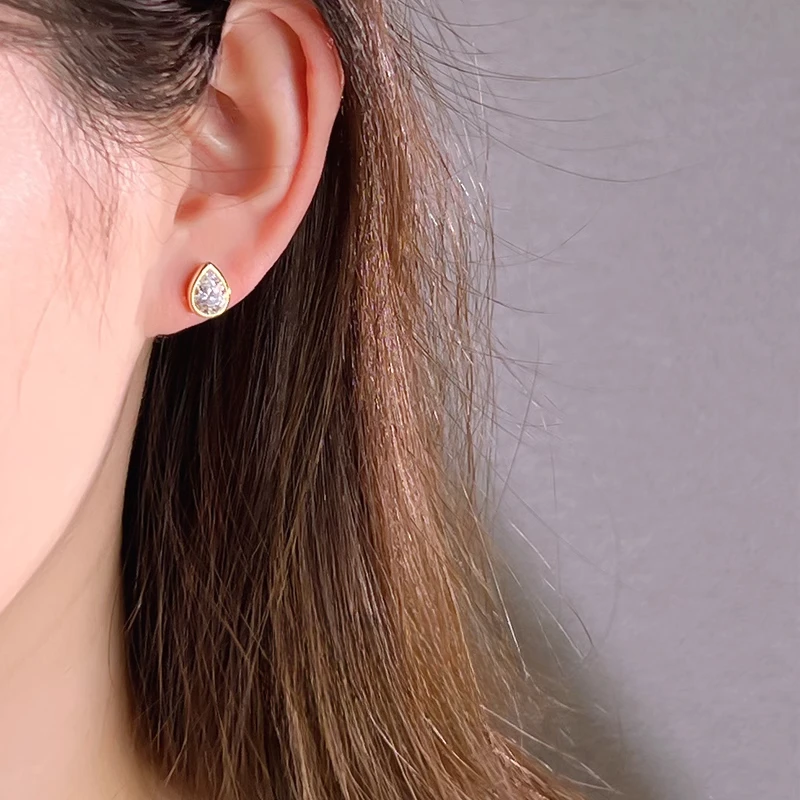 925 Silver Ear Nail Light Luxury Package Set with Water Drop Shape, Cultivating a High Carbon Diamond Versatile Accessory