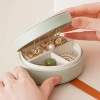 Mini organisateur de bijoux, présentoir à bijoux de voyage, boîtes de boucles d'oreilles, colliers, bagues, sac à main Portable, boîte à bijoux, rangement en cuir 6