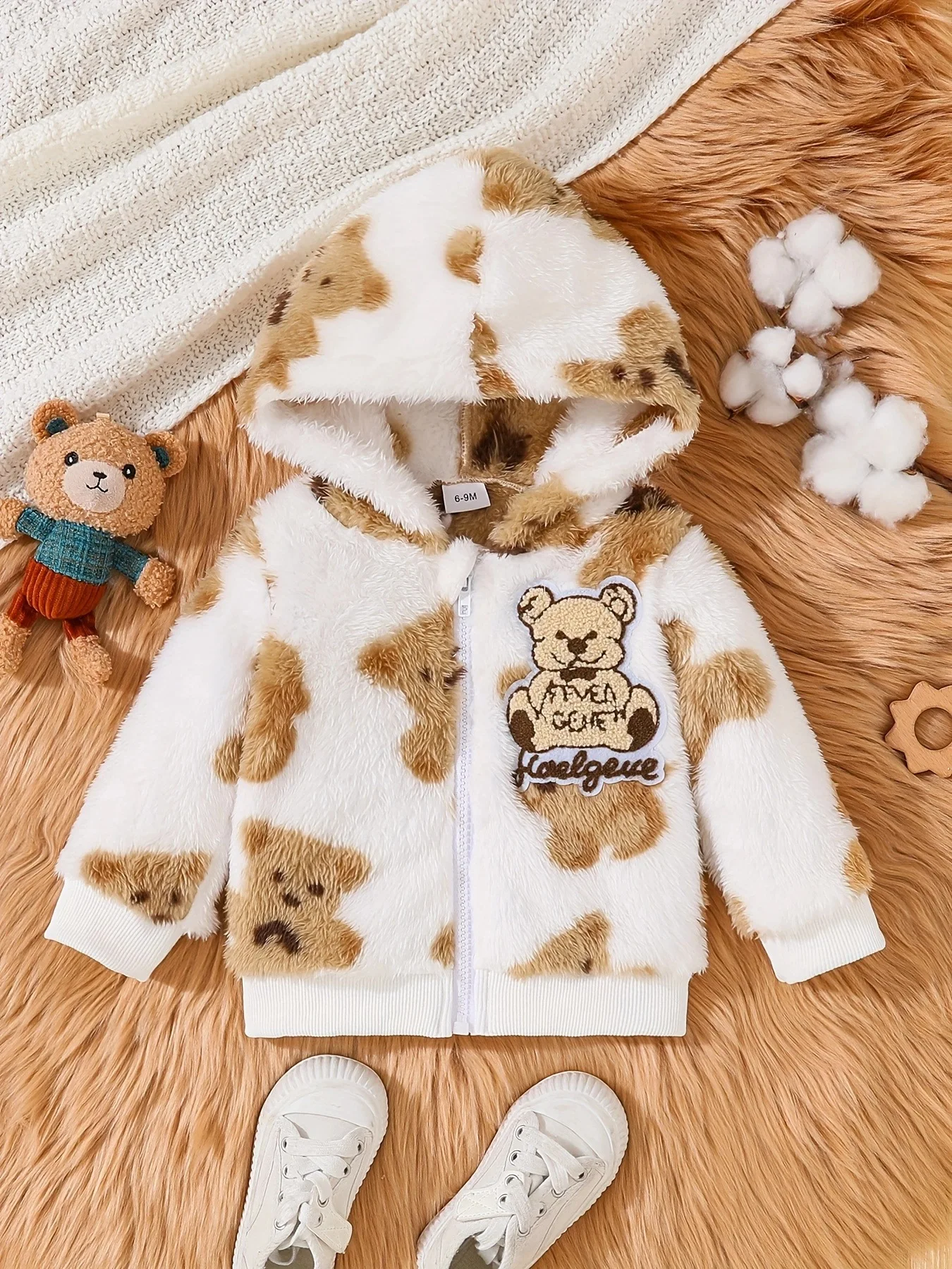 Baby boys Autumn and winter cute baby bear head pattern long-sleeved hooded sports coat