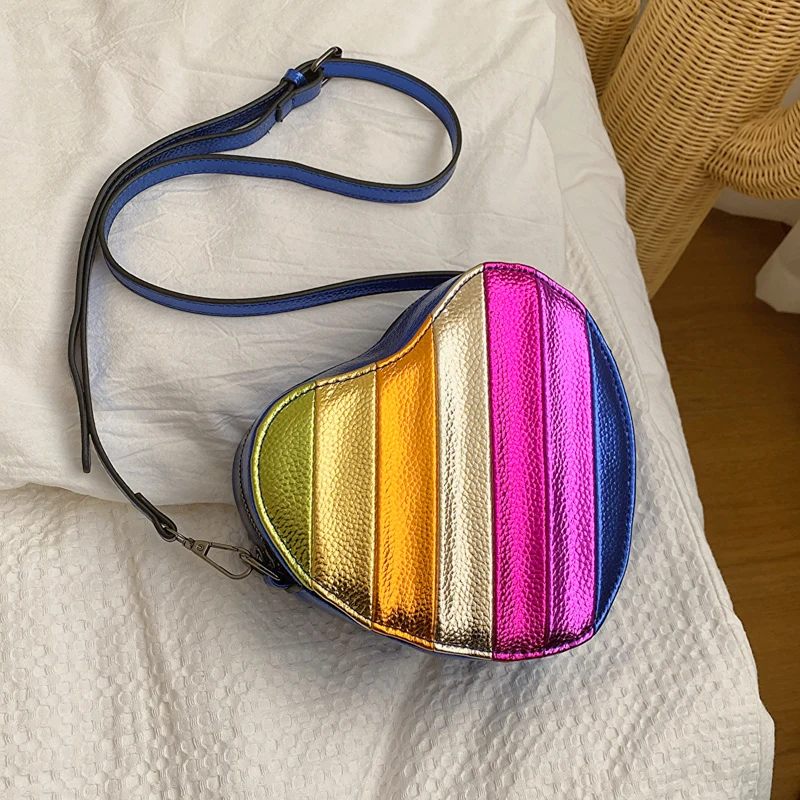 

Цветные полосатые сумки через плечо из искусственной кожи с сердцем супер крутые уникальные дизайнерские высококачественные сумки через плечо для женщин 2024 стильные и изысканные
