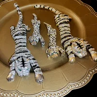 New Vintage Hyperbole Rhinestones Large Tiger leopard Shoulder Decor Brooches Men Women Unique Design Party Jewelry Accessory 2
