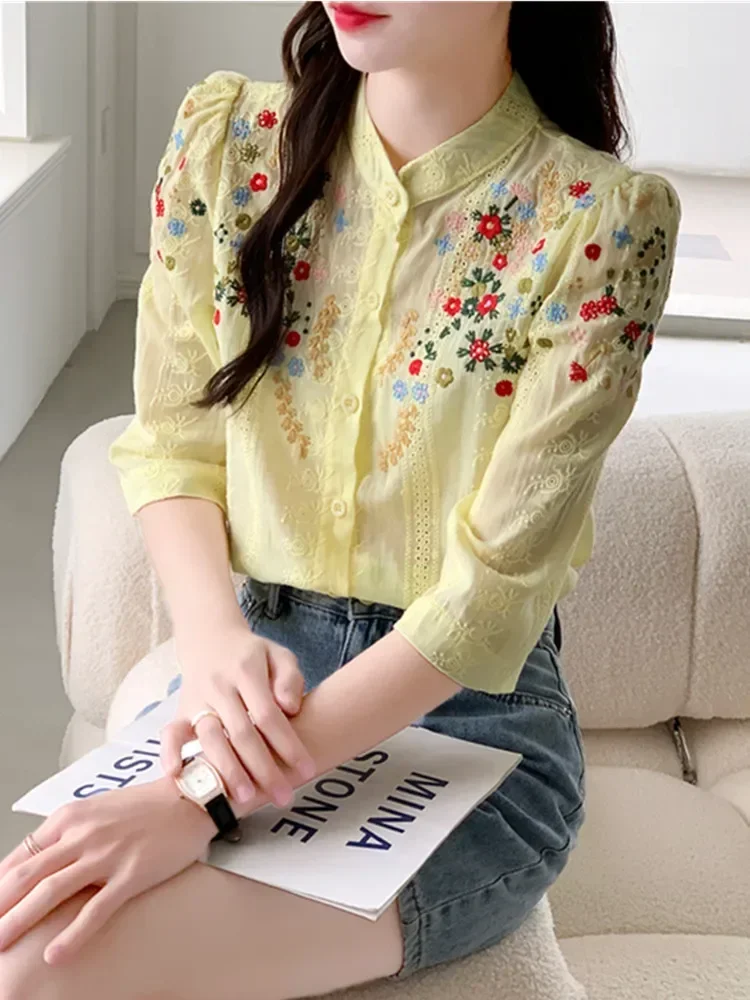 2024 New  Summer New Vintage Embroidered Flower Jacquard Shirt for Women Romantic Gentle Style Versatile Stand Collar Shirt