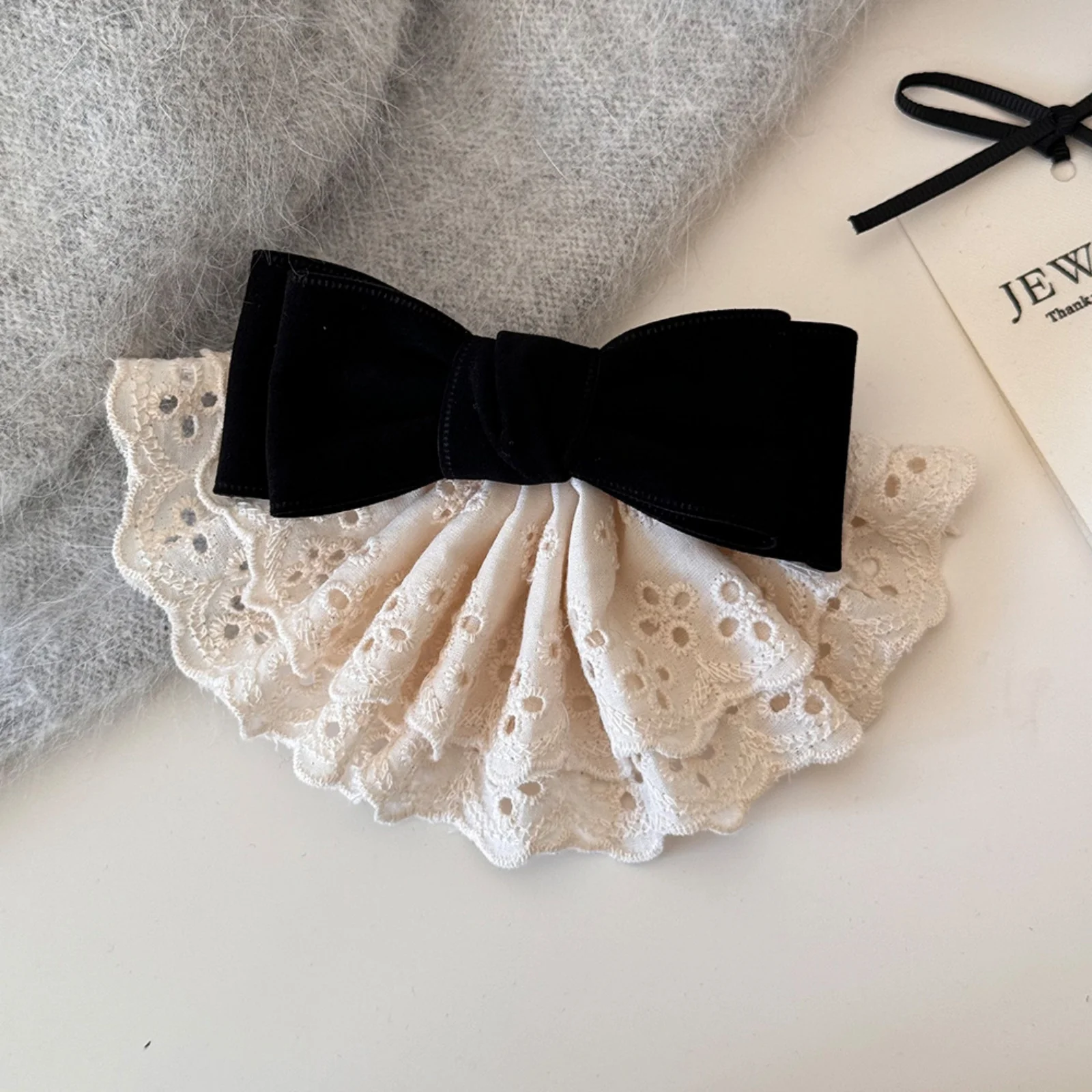 1PC Ins Style Black Velvet Bow Hair Claw, Cream Lace Ruffled Hair Clip For Women, Elegant Retro Hair Accessory