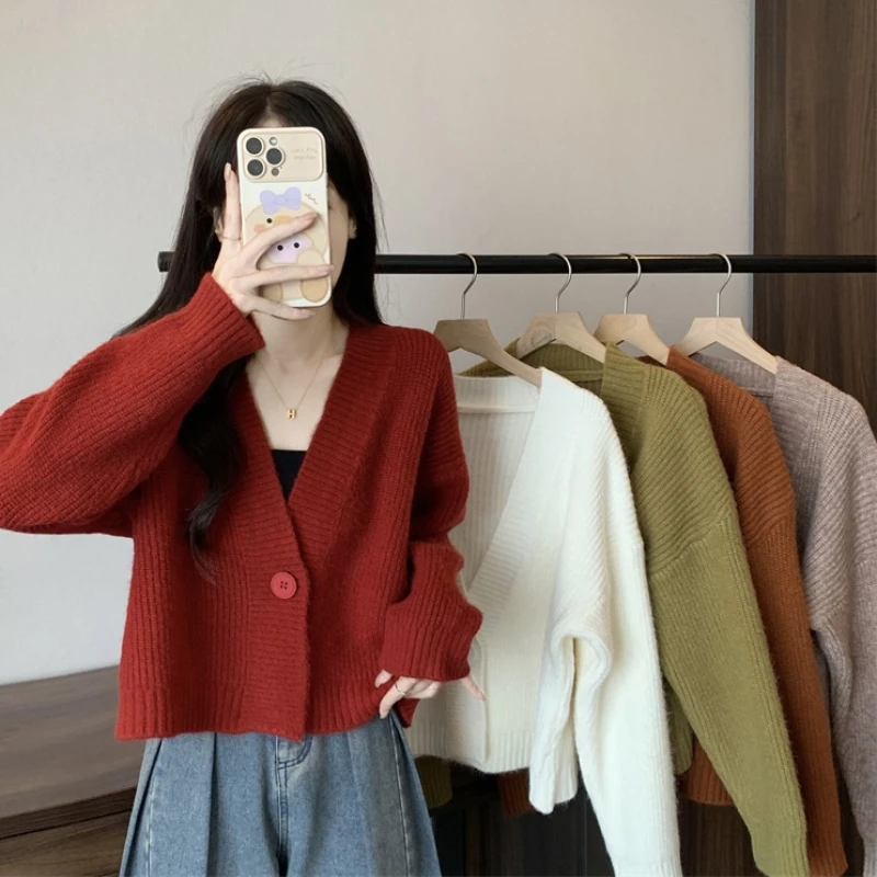 Fashion Elegant Loose Office Basic Casual Coats V-neck Women Cardigan Short Sweater Autumn Winter One Button Knitted Jackets