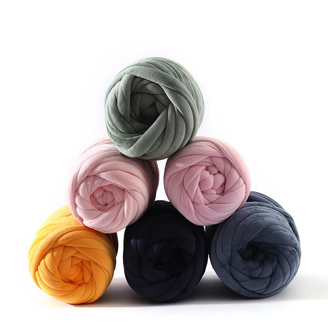 

2PCS 250g Solid Color Velvet Filling Yarn New DIY Blended Yarn Handmade Wool Blanket Thread 3cm Thick Cloth Pillow Cat Nest Line