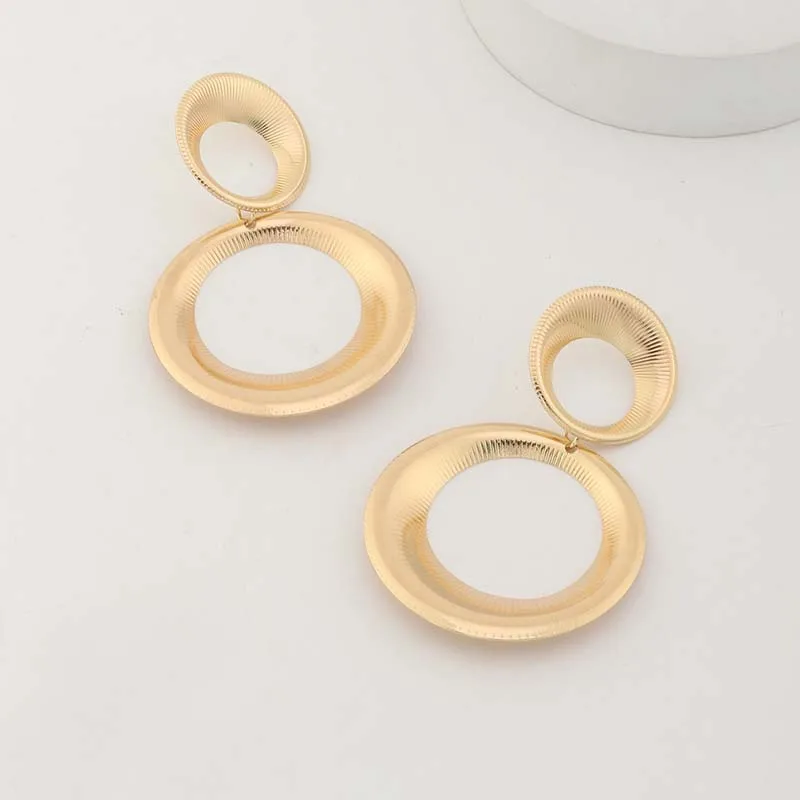 Dangle Earrings Vintage Metal Big Round Dangle Earrings for Women Exaggerated Gold Color Long Geometric Statement Earrings Jewelry 2025 New dangle earrings drop earrings long earrings golden earrings ear loops jewelry