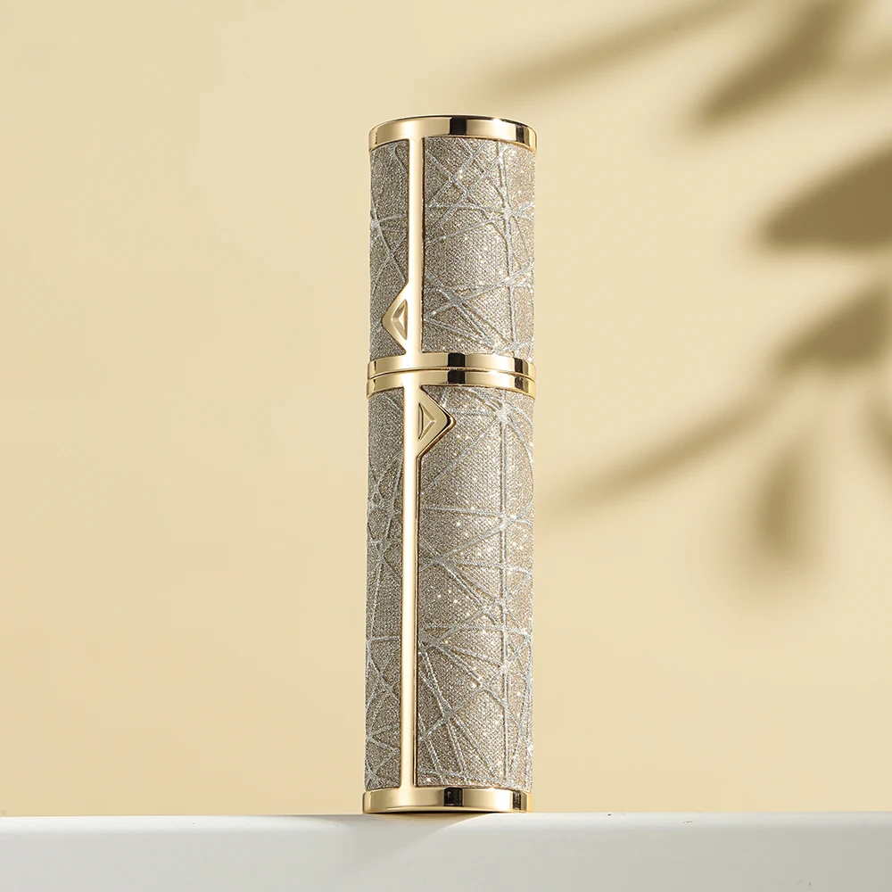 5ML Portable Compact Leather Perfume Bottle Multipurpose Sprayer Refillable Empty Perfume Atomizer for Travel Spray Bottle 1PC 18 S87b9fbf34e944a479ddace91a35af2a9P