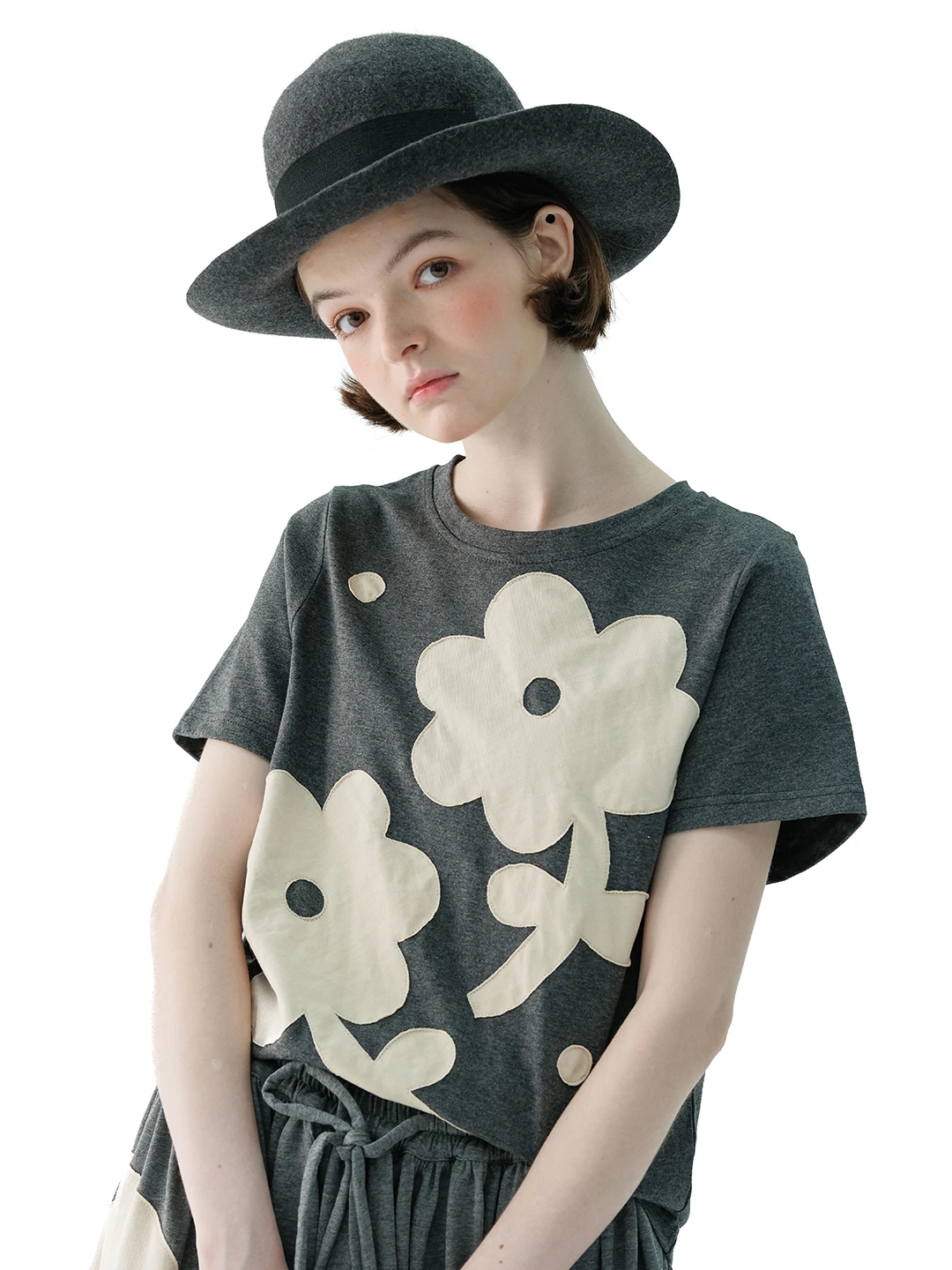 imakokoni-2023-summer-new-round-neck-short-sleeve-flower-gray-cotton-t-shirt-women-thin-234141