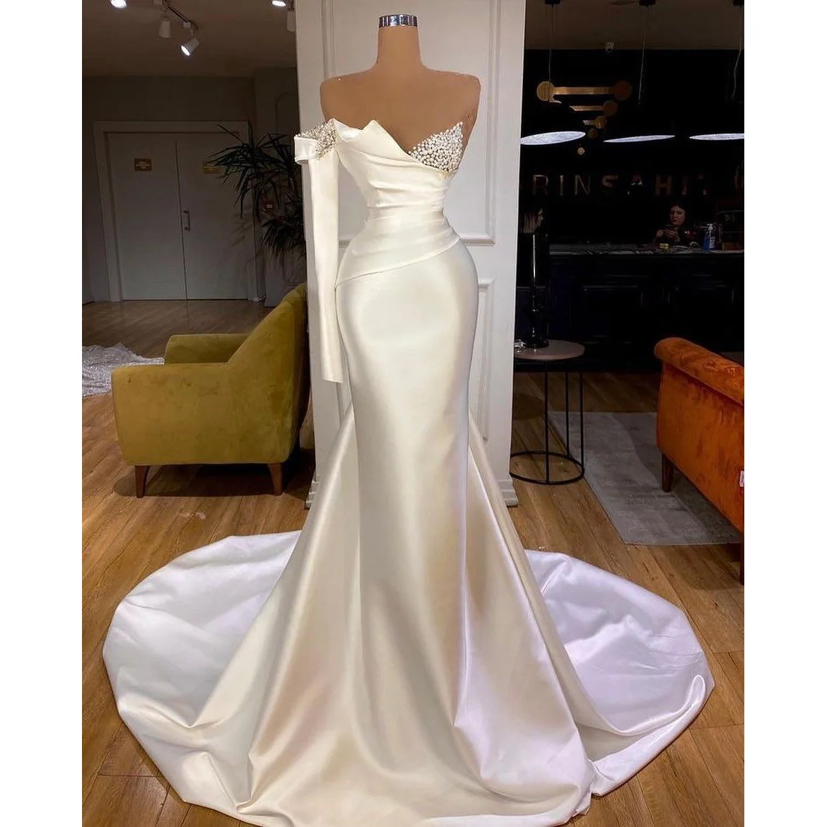 

One Long Sleeve Satin Evening Dress Strapless Luxury Beaded Sweep Round Train White Wedding Gown Custom Made Robe Femme Soirée