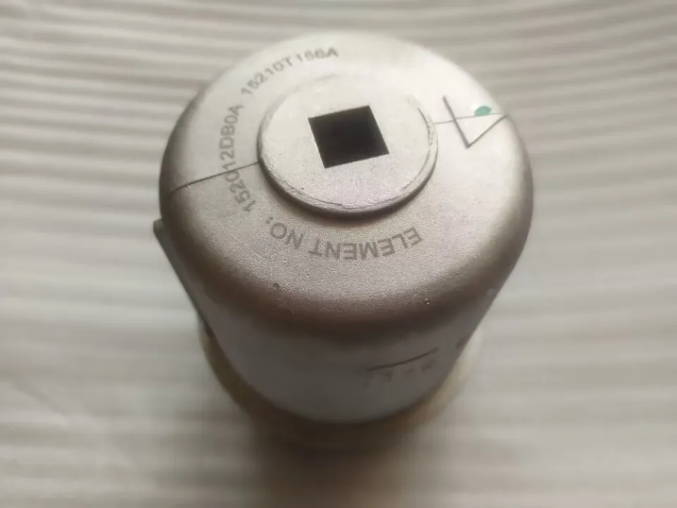 Engine Oil Filter Cover Oil Filter Core Cap For Nissan Navara D22 ZD30