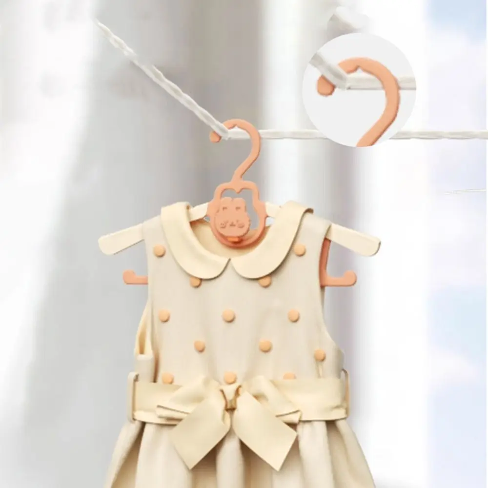 10Pcs Cute Plastic Telescopic Baby Hangers Non-slip Space Saving Child Clothes Hanger Windproof Kids Coat Hanger Kids Room 3