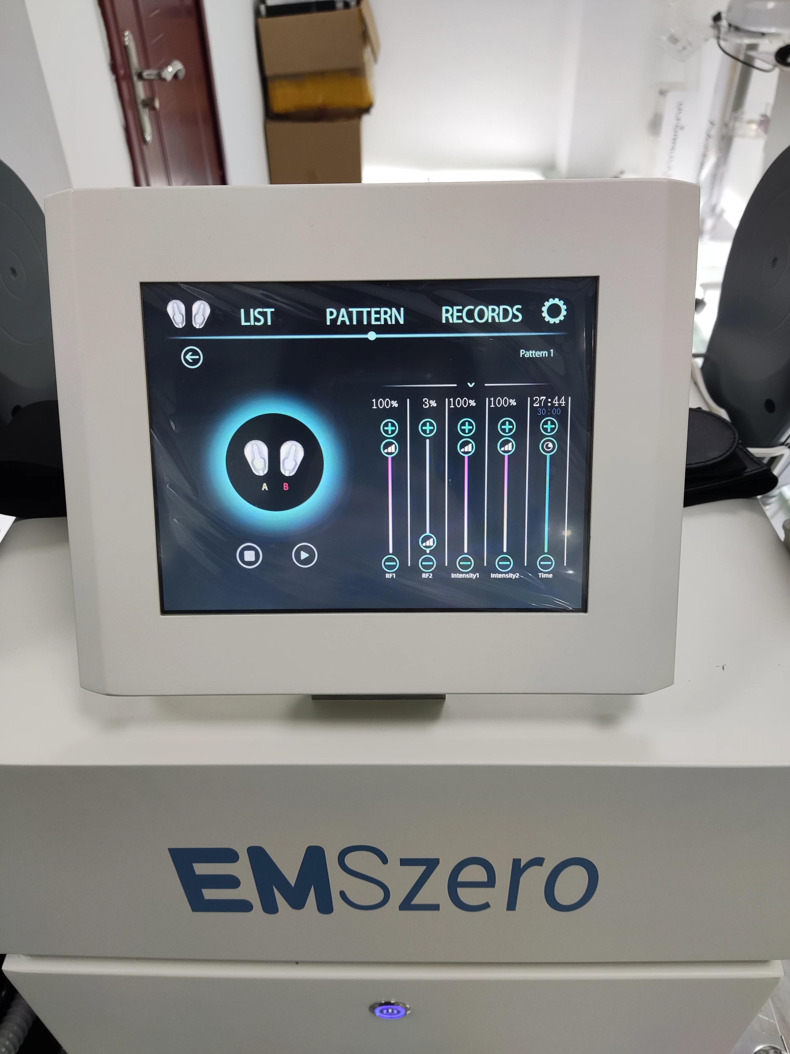 zero Rf 바디 슬림 휴대용 기계 근육 자극기, Nova 6500W 200Hz Neo Hi-emt 4 핸들 및 골반 자극 패드