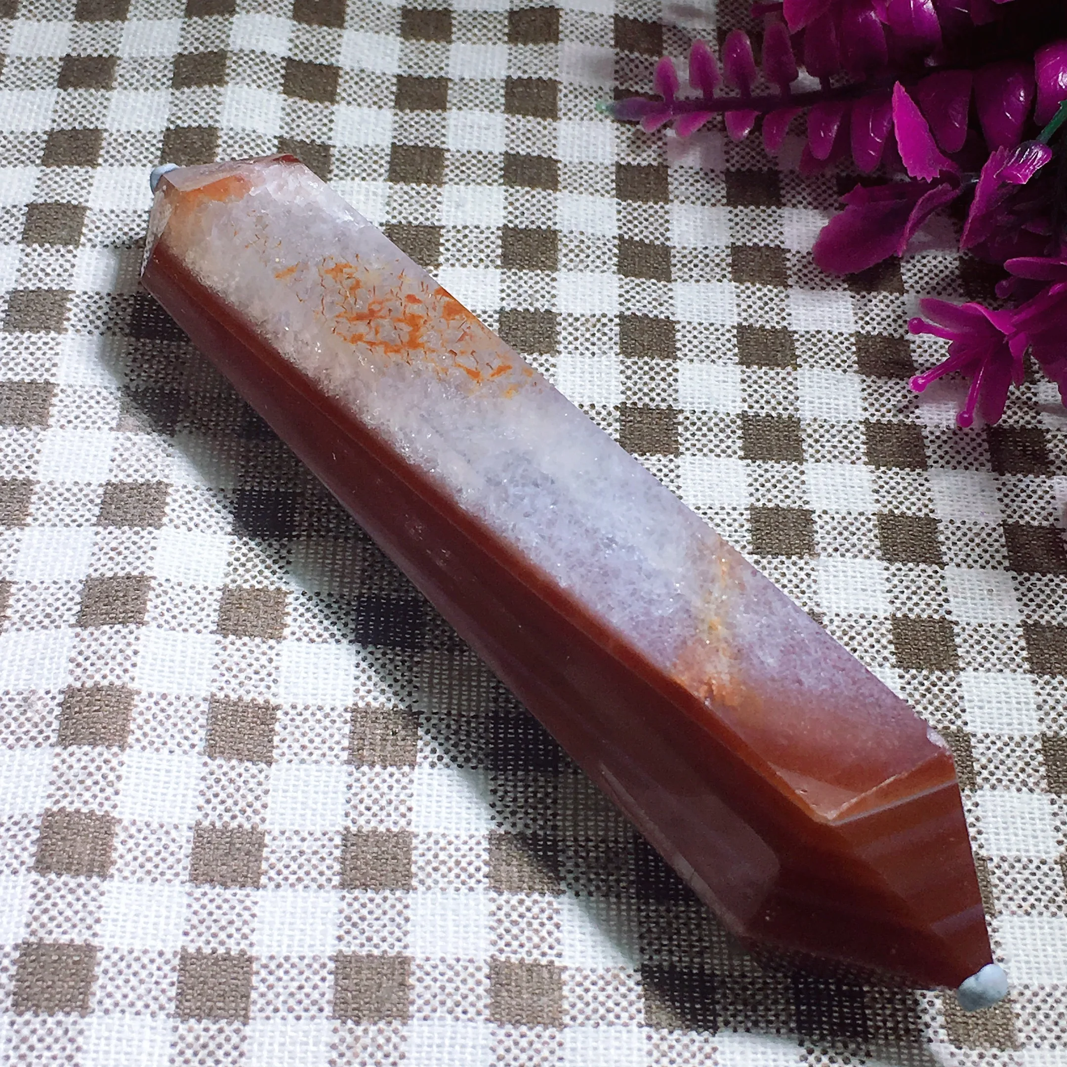 Carnelian DT 2457
