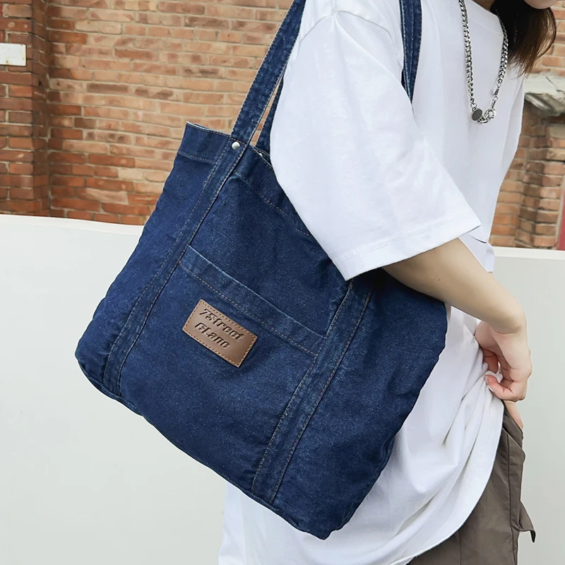 Vintage women's handbag, denim shoulder bag, large capacity, suitable for daily wear or work use
