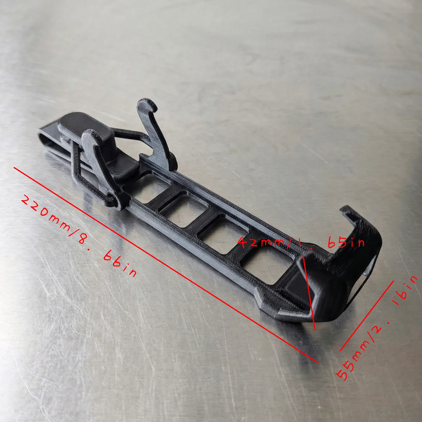 Deux housses de protection pour drone en silicone, empilées, prêtes à être utilisées pour un transport sécurisé.