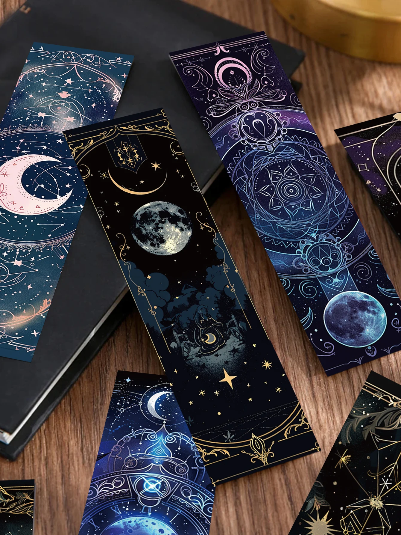 Baroque bookmarks 30pcs Reading pages Book annotated notebooks Paper cards Cosmic decoration Creative Student Gift stationery