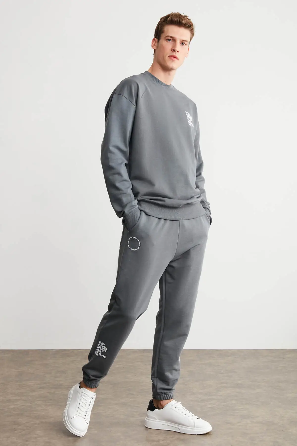 

Men's Gray Melange Cotton Embroidery Detailed Basic Comfort Fit Crew Neck Elastic Elastic Tracksuit Set