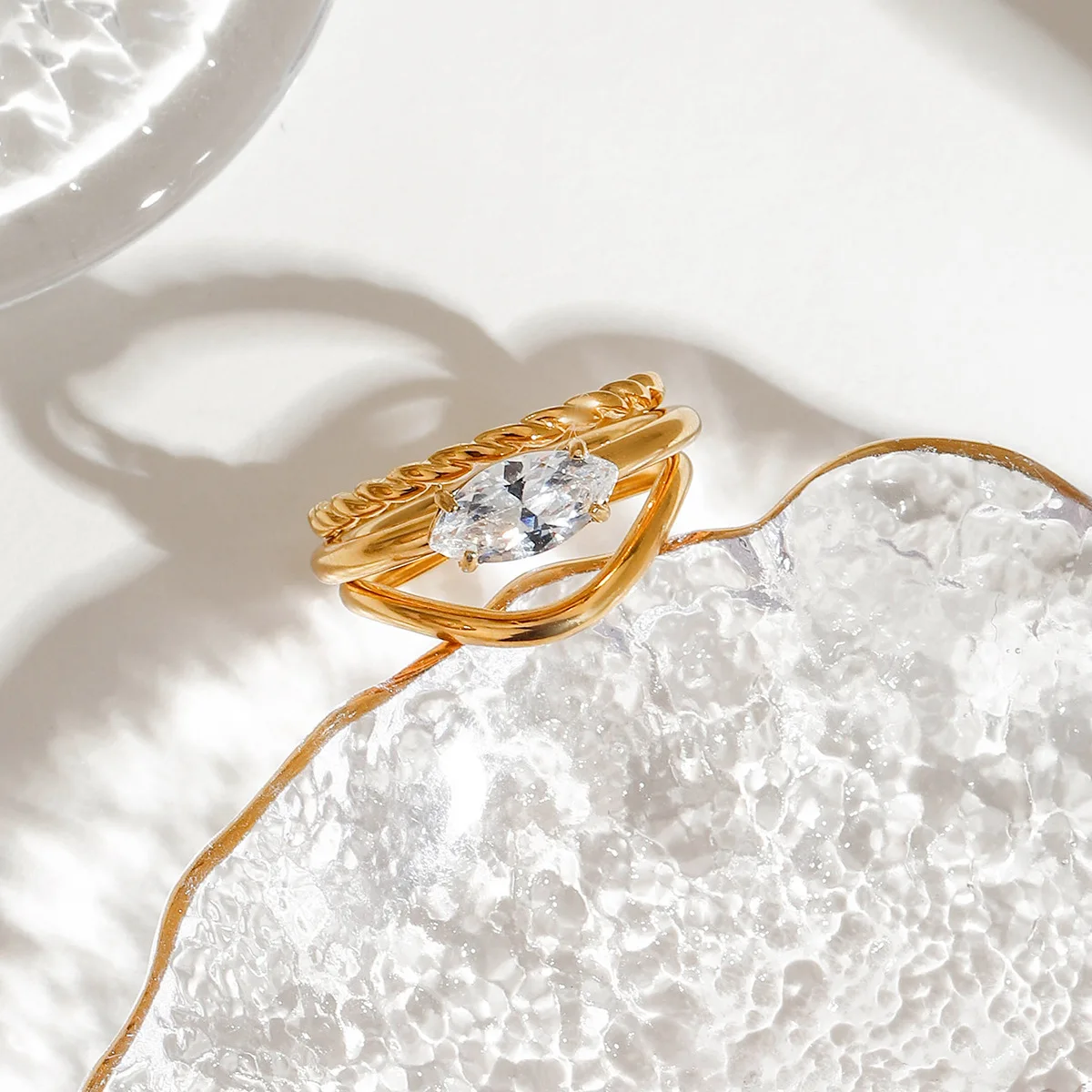 New 3pcs/set 18K Gold Plated Twisted Circle Stacked Shining Zircon Ring Classics Bride Wed Jewelry Accessories Rust Proof Rings